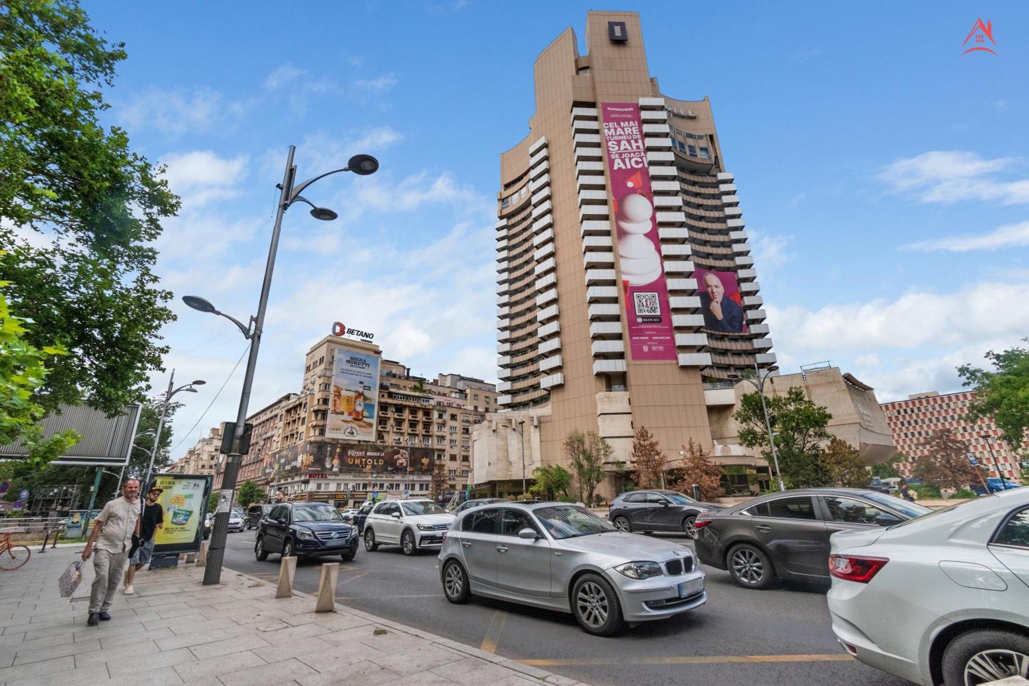 Beautique Panoramic View On People Palace